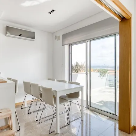 Modern With Pool And Barbecue Holiday home *