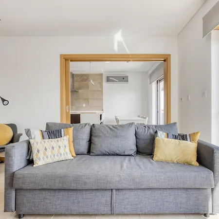 Modern With Pool And Barbecue Holiday home