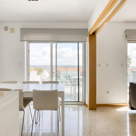 Holiday home Modern With Pool And Barbecue Salir de Porto