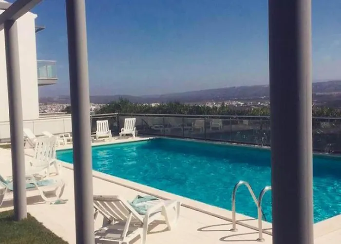 Modern With Pool And Barbecue Casa vacanze Salir de Porto