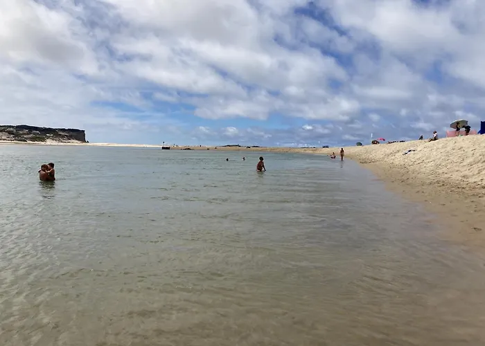 Casa vacanze Modern With Pool And Barbecue Salir de Porto